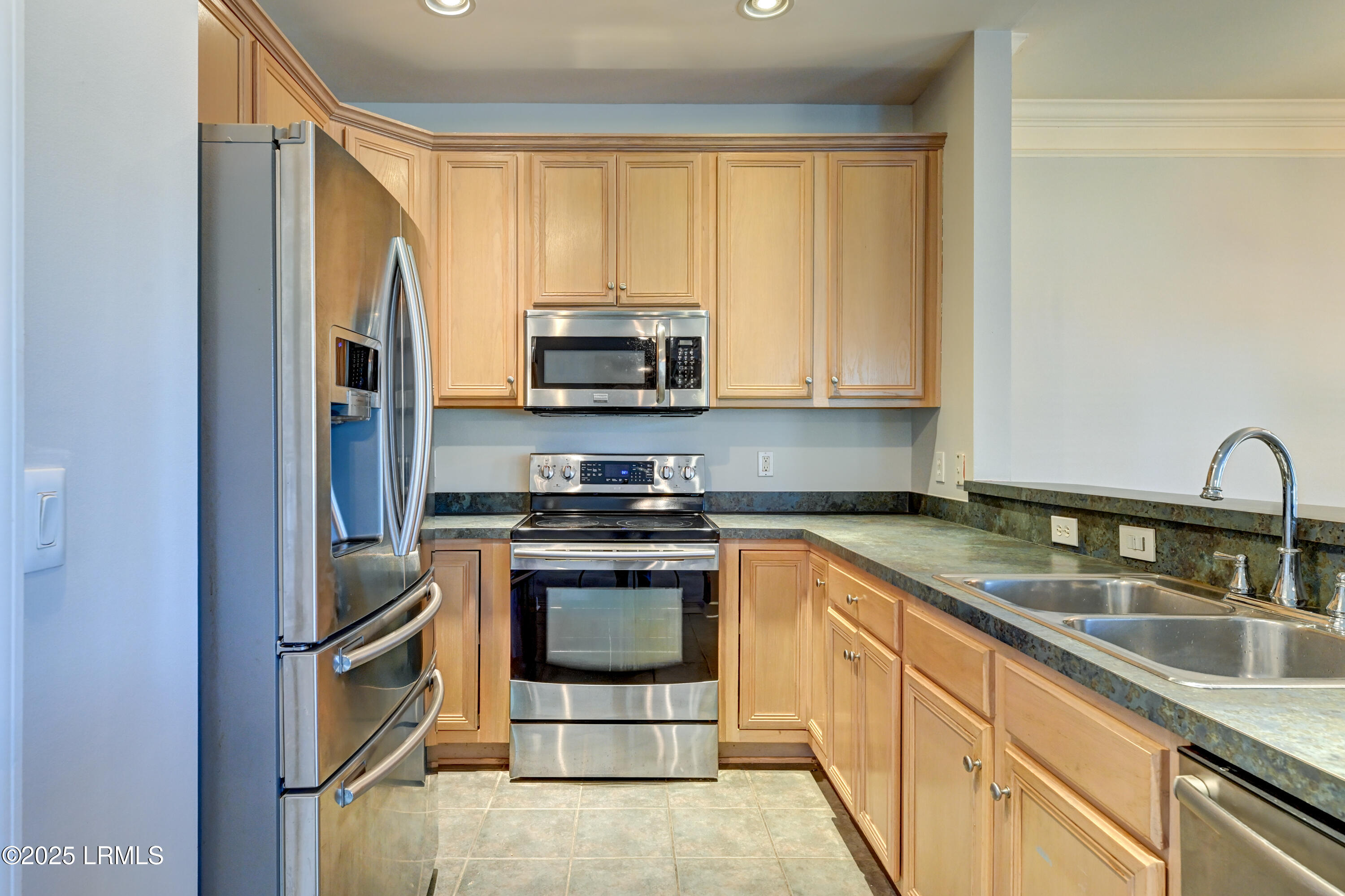 7 Station Loop Bluffton, SC 29910 - Photo 4 of 25 kitchen 1