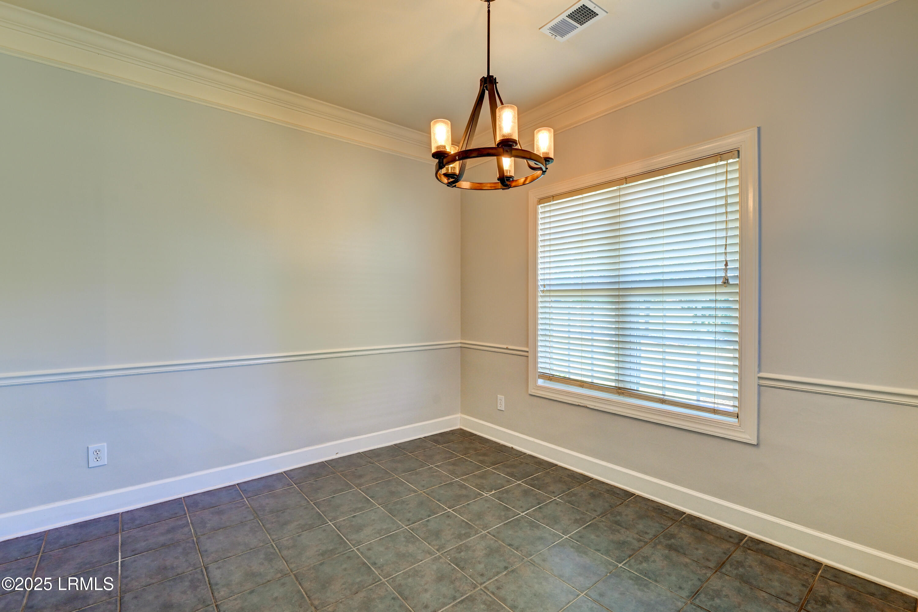 7 Station Loop Bluffton, SC 29910 - Photo 7 of 25 dining 1