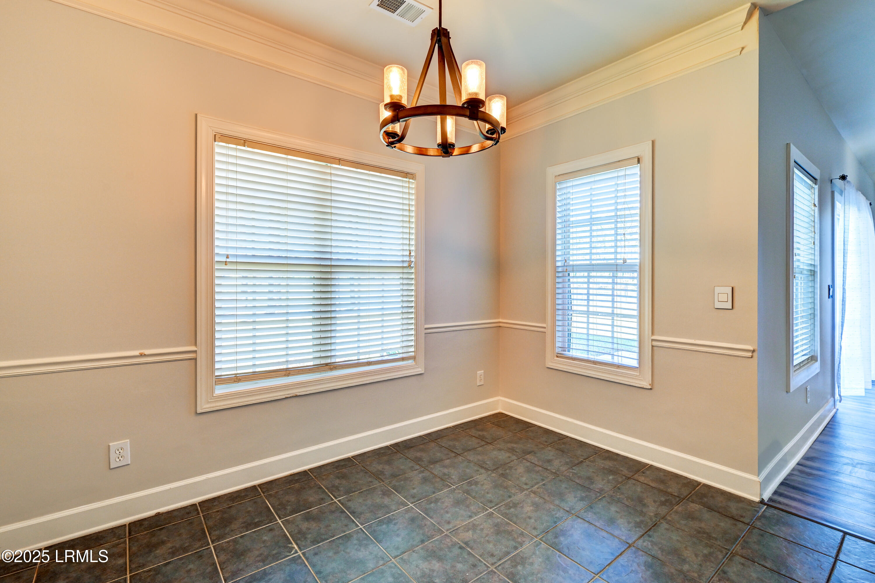 7 Station Loop Bluffton, SC 29910 - Photo 8 of 25 dining 2