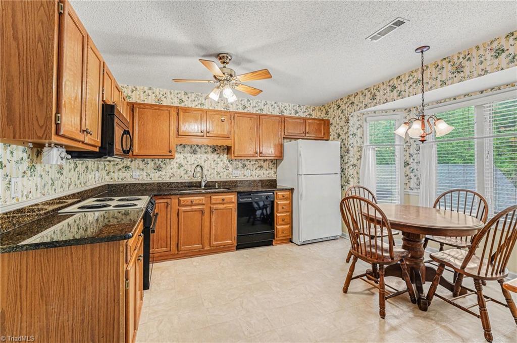 572 Ridgehaven Drive Winston-Salem, NC 27104 - Photo 11 of 28