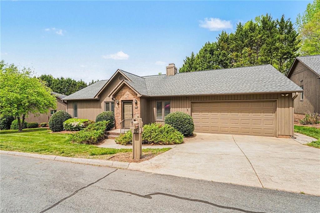 572 Ridgehaven Drive Winston-Salem, NC 27104 - Photo 4 of 28