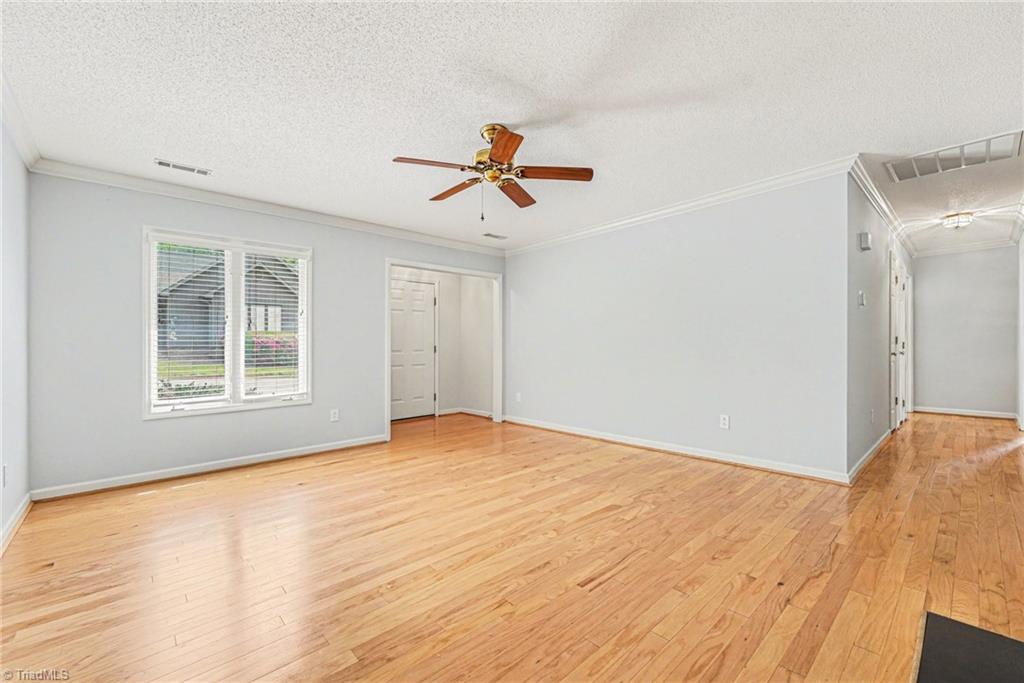 572 Ridgehaven Drive Winston-Salem, NC 27104 - Photo 6 of 28