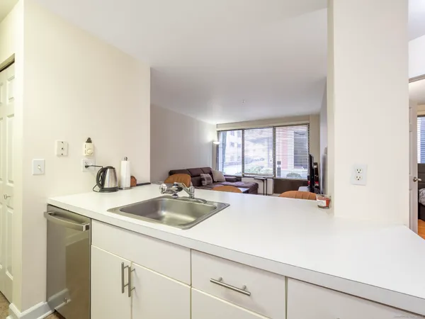 $2,200 | 300 Broad Street, Unit 107, Stamford, CT 06901