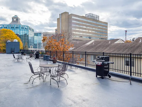 $2,200 | 300 Broad Street, Unit 107, Stamford, CT 06901