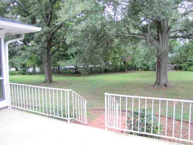 514 Quincy Road Seneca, SC 29678 - Photo 4 of 17 Gallery Image 4