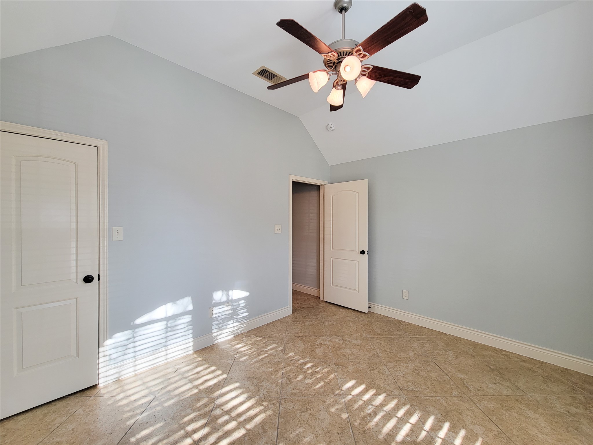 106 Colina Vista Way Montgomery, TX 77316 - Photo 6 of 29 a view of a livingroom with a ceiling fan