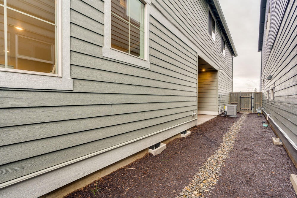 3792 Cole Road Bend, OR 97701 - Photo 16 of 37 Home will be similar to photo or rendering shown. Specs may vary.