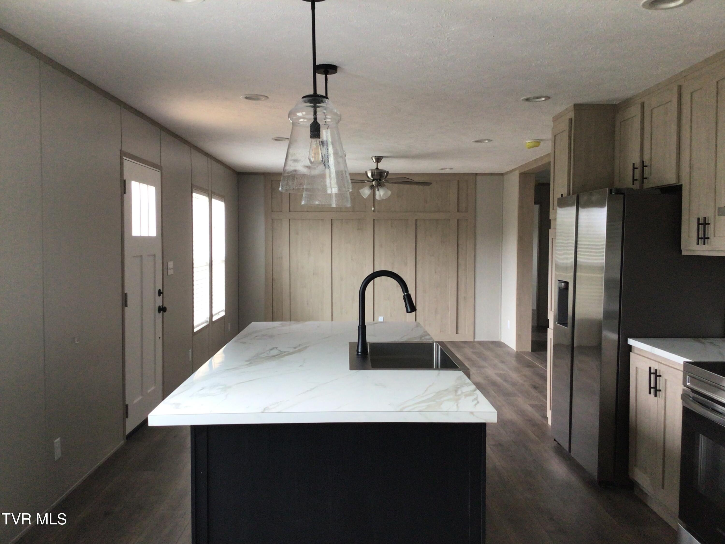 825 Dulaney Road Mosheim, TN 37818 - Photo 14 of 30 825 Dulaney Rd