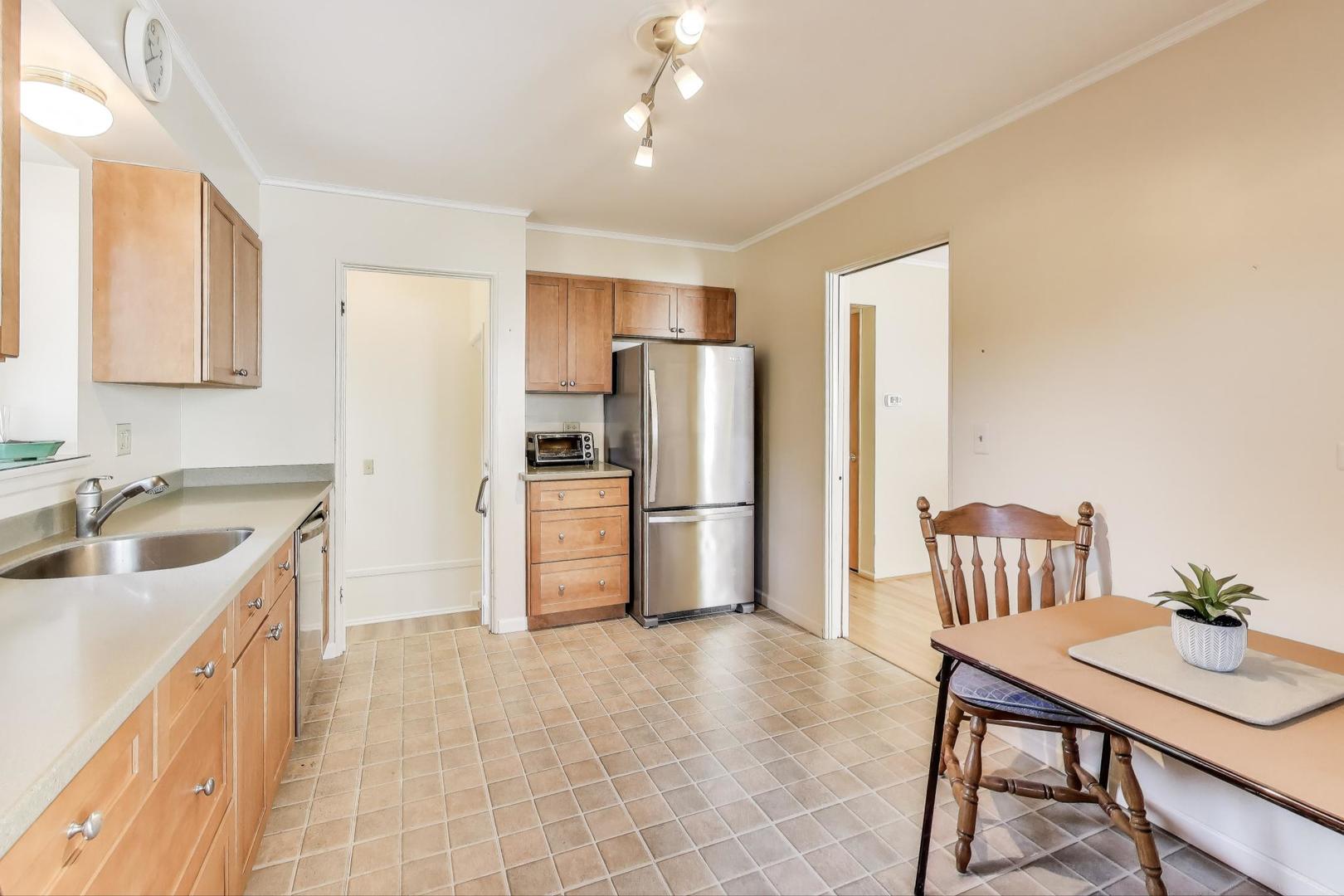 8849 Mc Vicker Avenue Morton Grove, IL 60053 - Photo 7 of 23