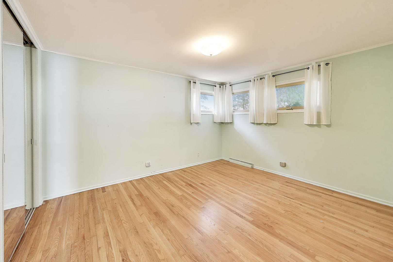 8849 Mc Vicker Avenue Morton Grove, IL 60053 - Photo 8 of 23