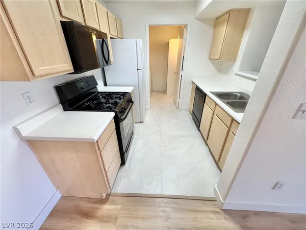 $1,495 | 950 Seven Hills Drive, Unit 1624, Henderson, NV 89052