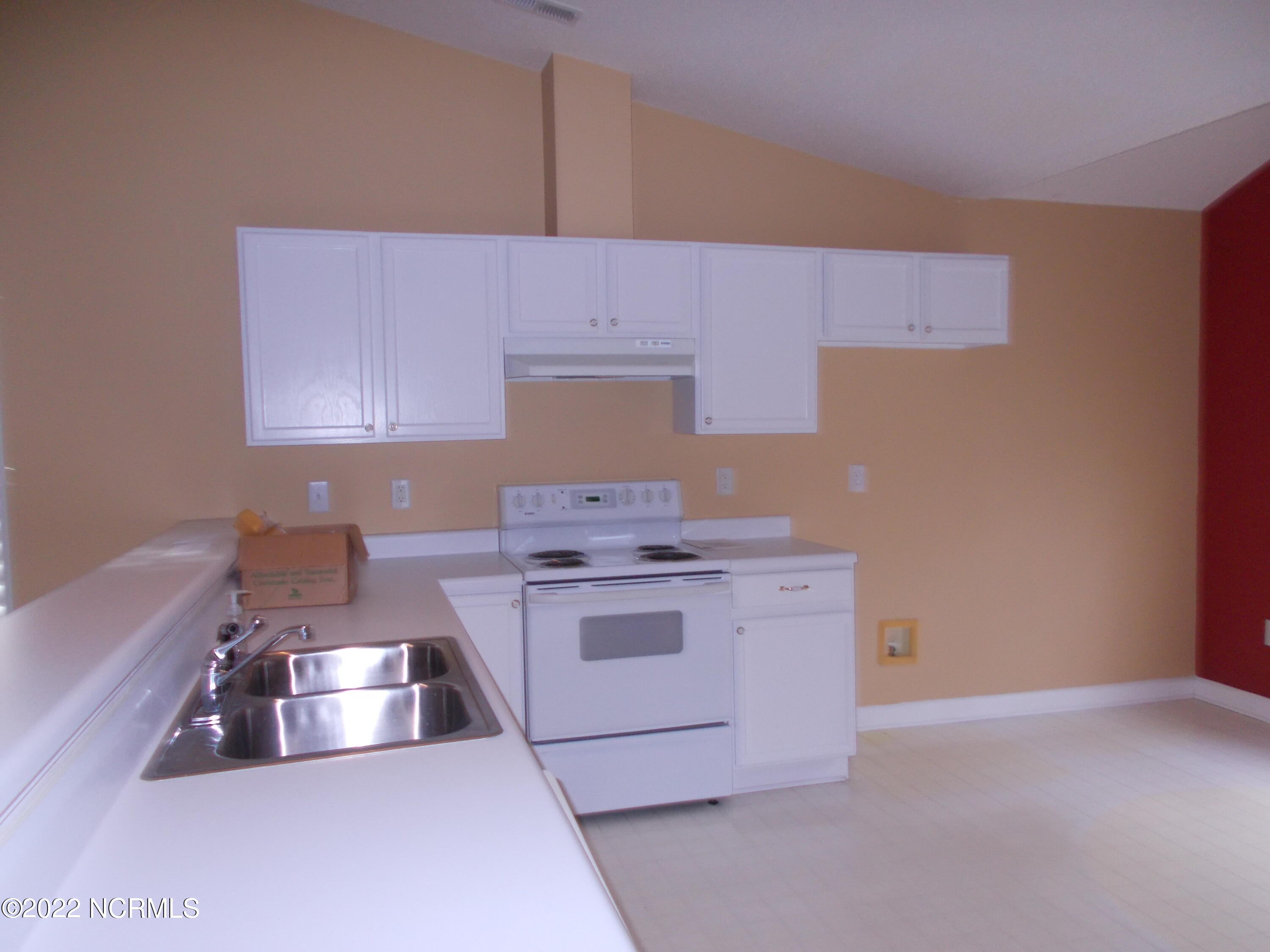 1927 Holly Ridge Road Kinston, NC 28504 - Photo 3 of 11 DSCN1717