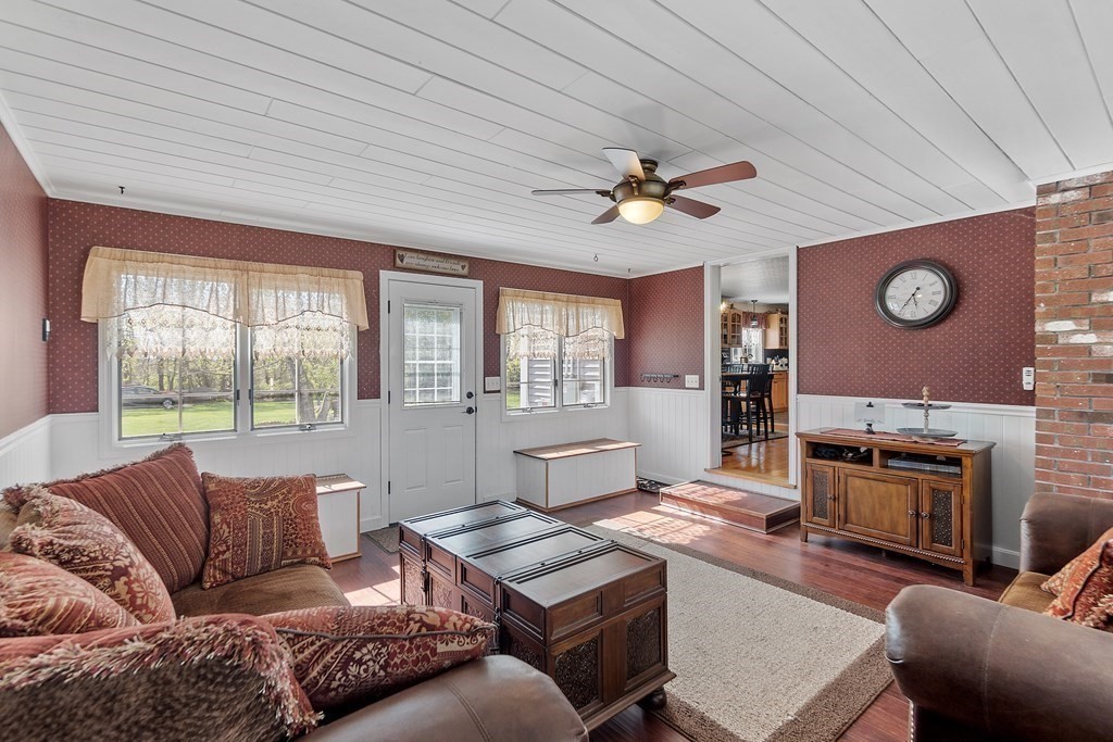 16 Windy Ridge Lane Charlton, MA 01507 - Photo 4 of 42 Gallery Image 4