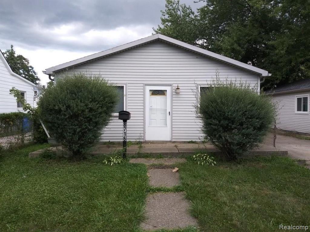 8716 Maxwell Avenue Warren, MI 48089 - Photo 1 of 30