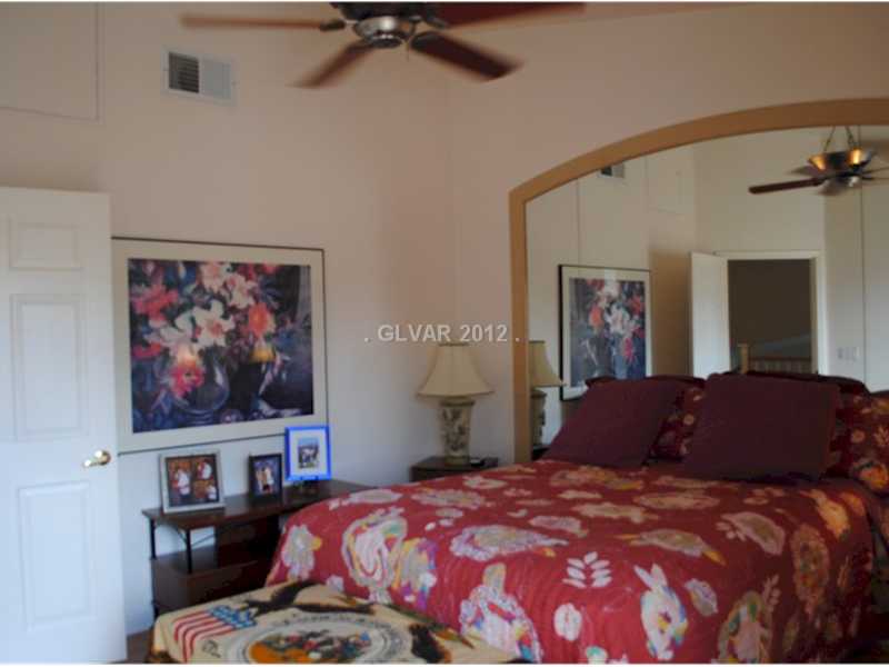 22 Rue De Parc Henderson, NV 89074 - Photo 25 of 32 Master Bedroom.