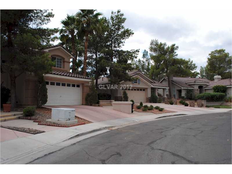 22 Rue De Parc Henderson, NV 89074 - Photo 30 of 32 Property Photo. Neighbors to the right.
