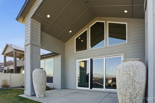 $1,180,000 | 2976 East Parulo Drive, Meridian, ID 83642