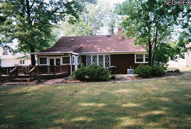 6725 West Pleasant Valley Road Cleveland, OH 44129 - Photo 3 of 25 Check out the deck