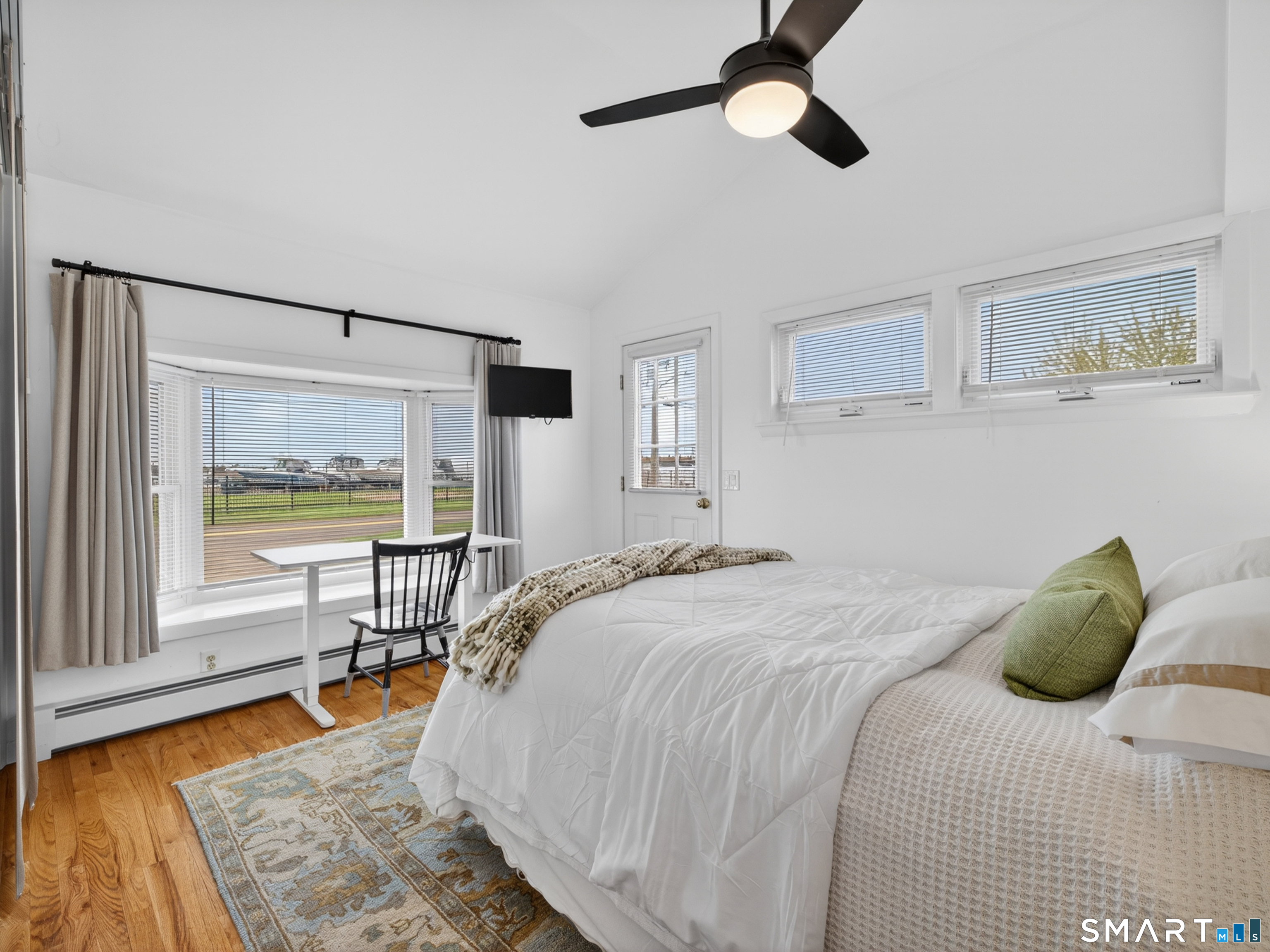21 Riverside Drive Clinton, CT 06413 - Photo 12 of 39