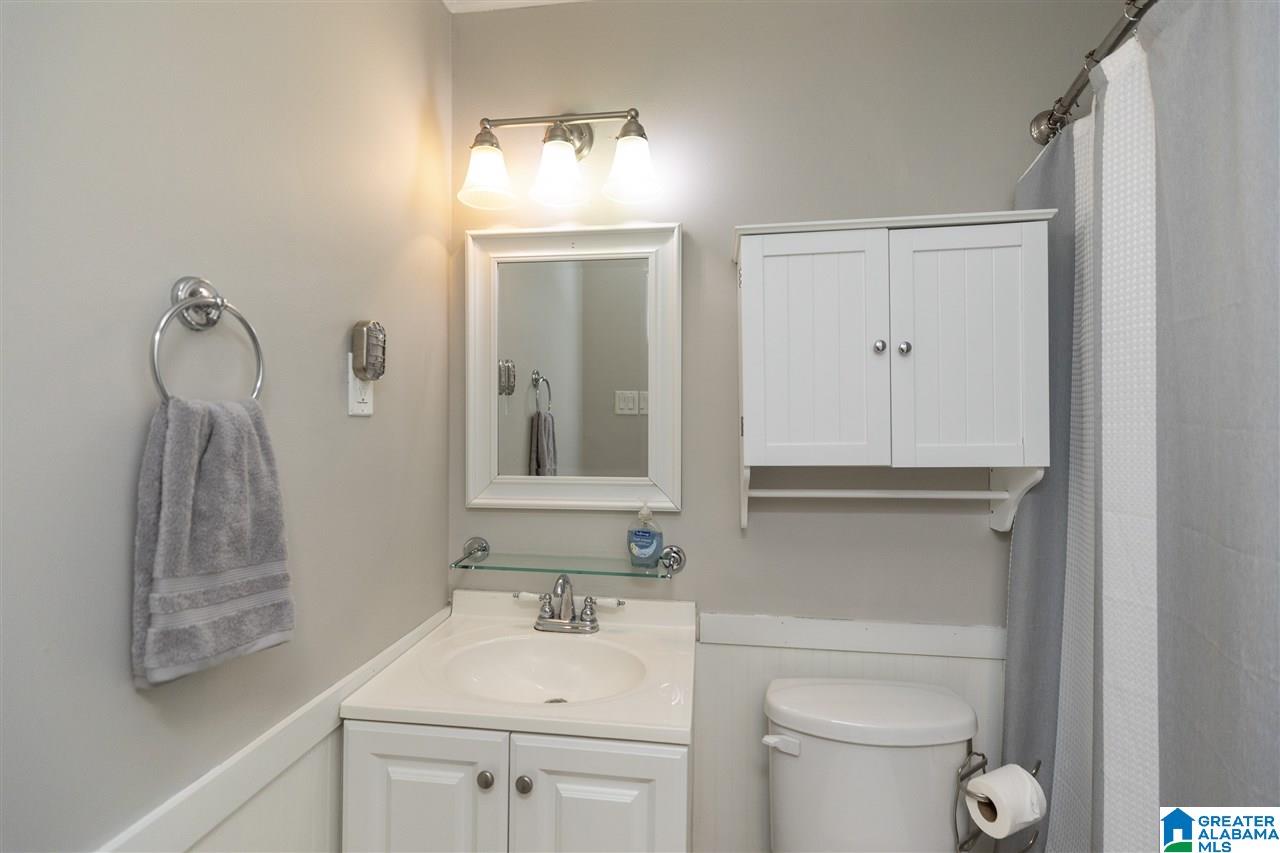715 3rd Avenue Southwest Alabaster, AL 35007 - Photo 12 of 28