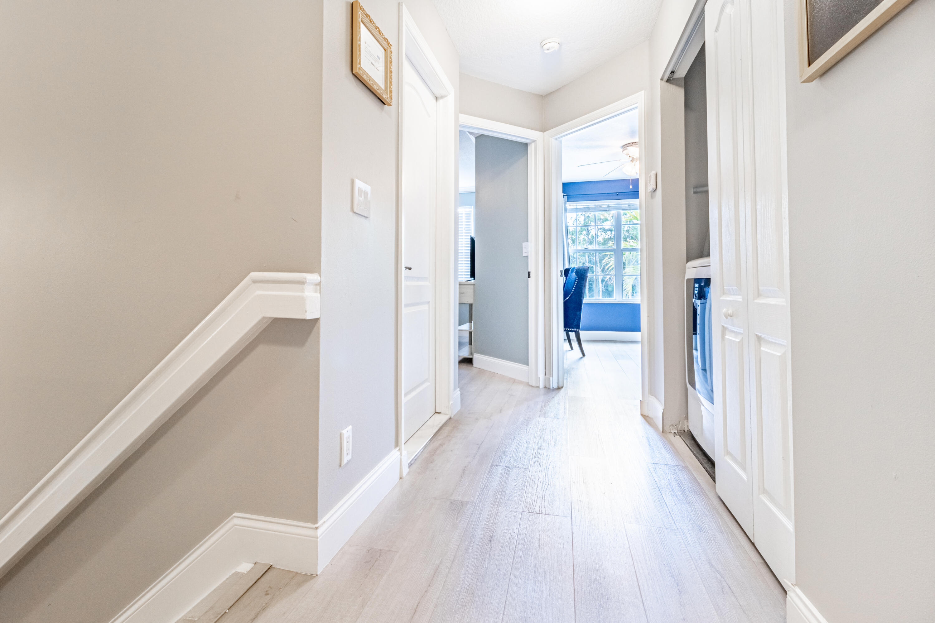 10155 Foal Road Lake Worth, FL 33449 - Photo 23 of 33 Hallway