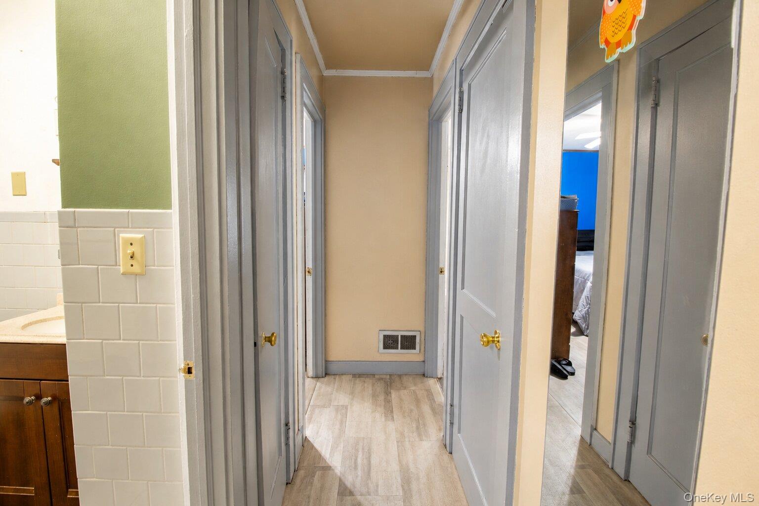 15 South Plank Road Newburgh, NY 12550 - Photo 11 of 33