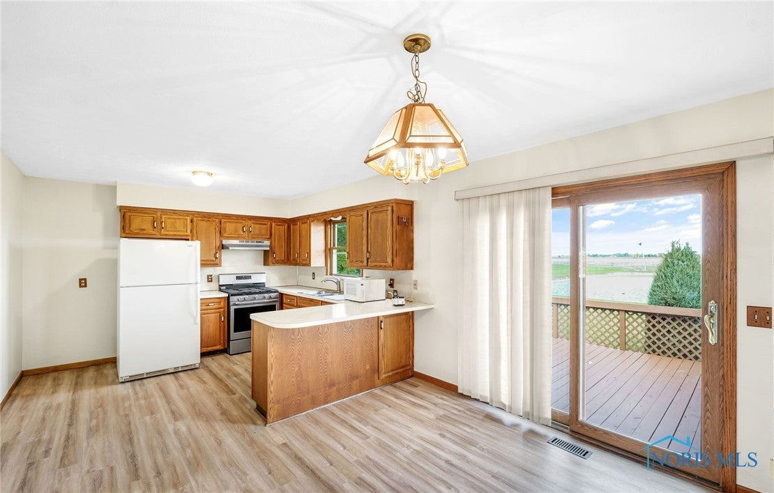 14228 Bays Road Rudolph, OH 43462 - Photo 4 of 43 Gallery Image 4
