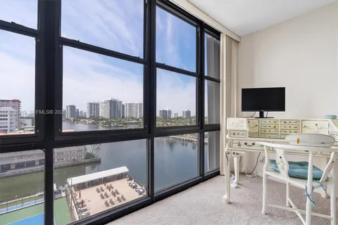 $560,000 | 2017 South Ocean Drive, Unit 910, Hallandale Beach, FL 33009