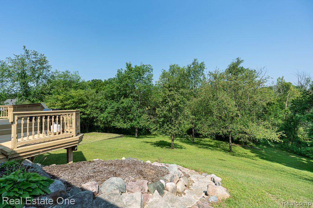 617 Foxwood Trail Rochester, MI 48306 - Photo 49 of 76