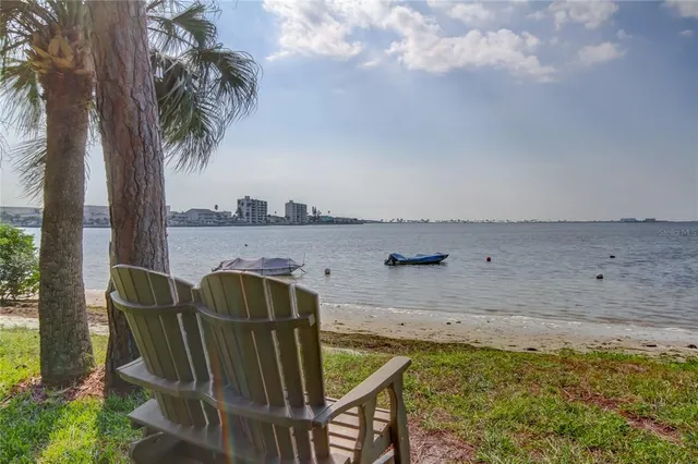 $175,000 | 2700 Bayshore Boulevard, Unit 2310, Dunedin, FL 34698