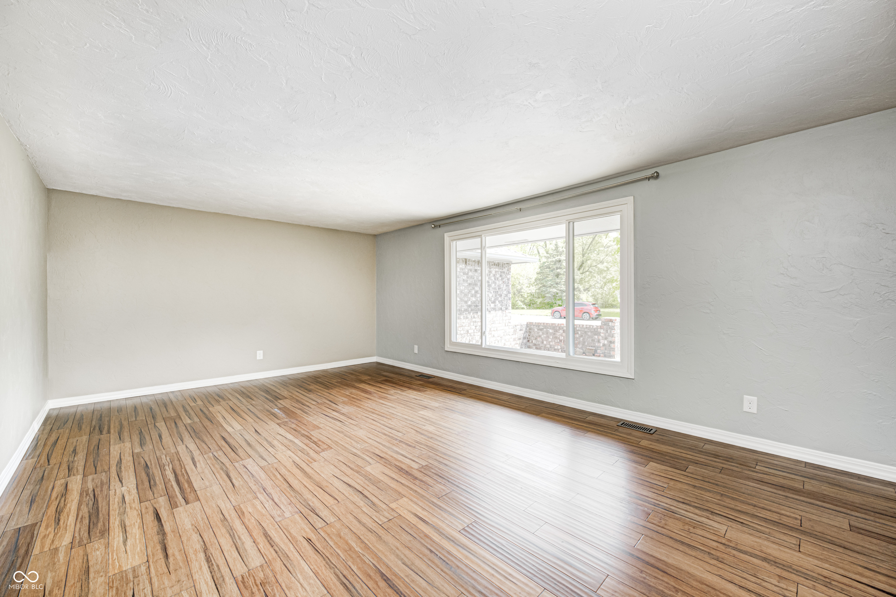 101 North Westbury Road Pendleton, IN 46064 - Photo 2 of 33 Gallery Image 2