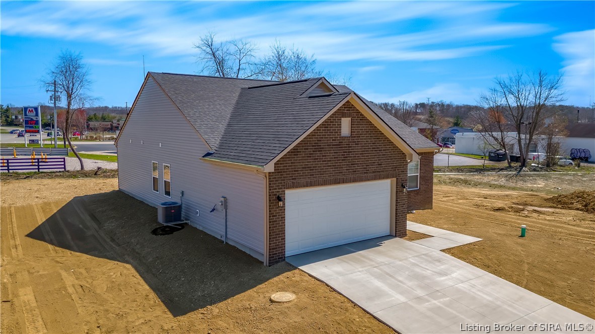 8014 Schrieber Road Floyds Knobs, IN 47119 - Photo 27 of 29