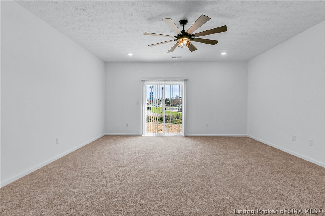 8014 Schrieber Road Floyds Knobs, IN 47119 - Photo 7 of 29