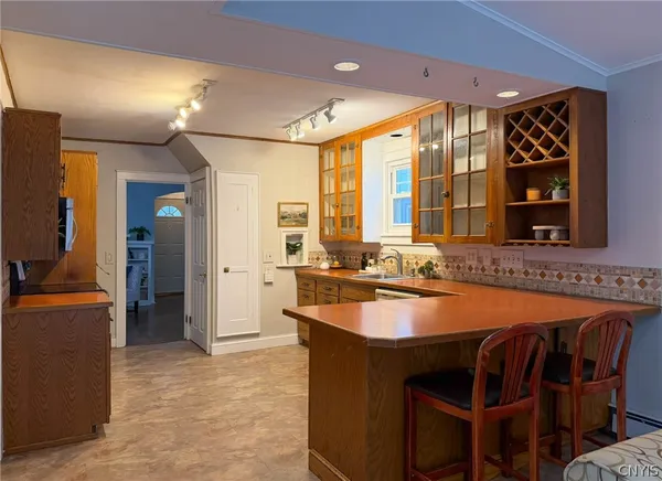 $299,900 | 2812 Ogden Place, Utica, NY 13501