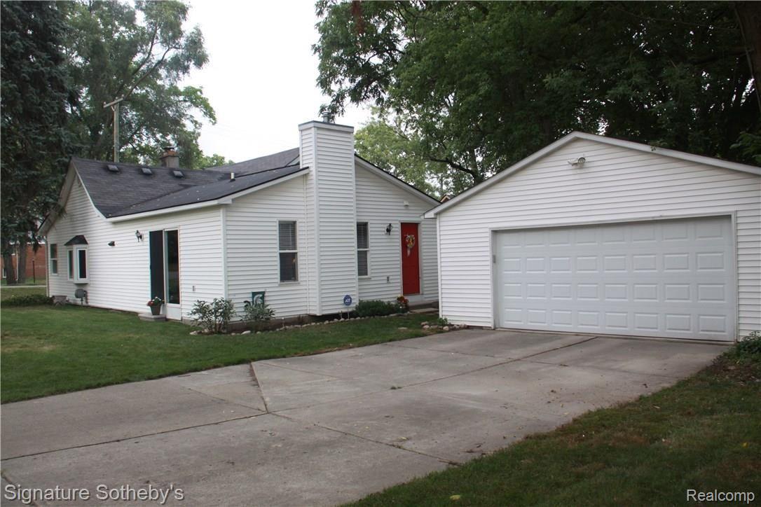 409 1st Street Rochester, MI 48307 - Photo 25 of 27 IMG_0977-r.jpg