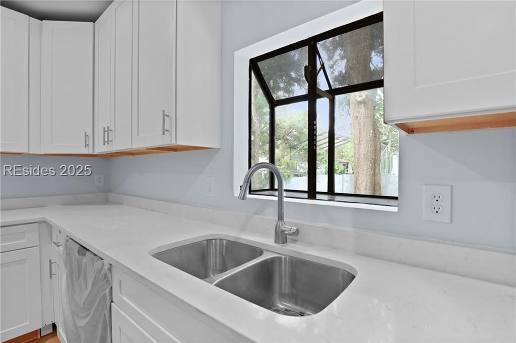 105 Jaudon Street Ridgeland, SC 29936 - Photo 10 of 26 Dual basin stainless sink.