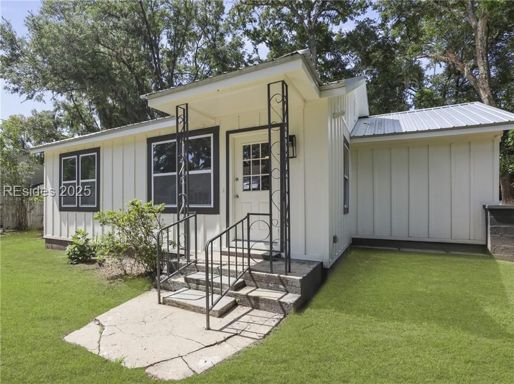 105 Jaudon Street Ridgeland, SC 29936 - Photo 2 of 26