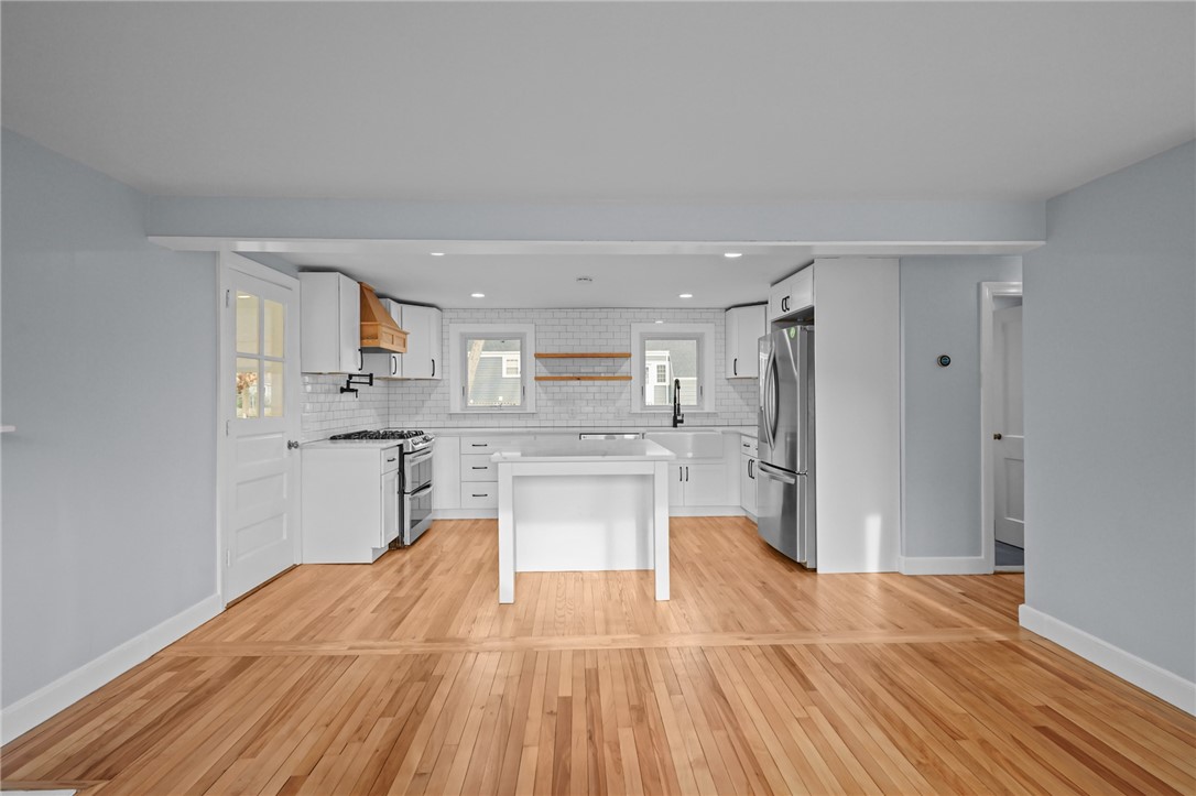 123 South Pierce Road East Greenwich, RI 02818 - Photo 5 of 19