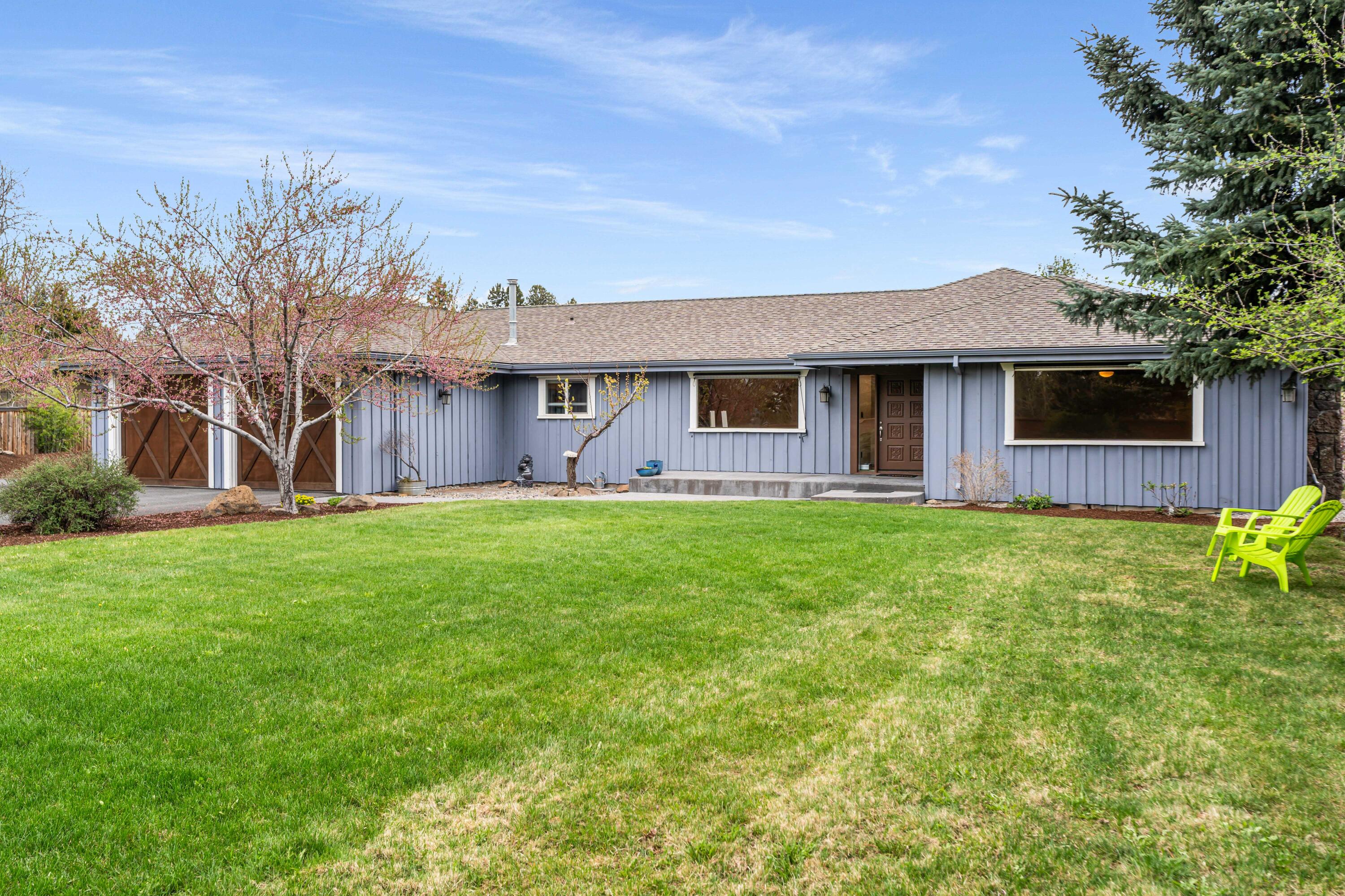 61930 Pettigrew Road Bend, OR 97702 - Photo 39 of 48 22-Exterior