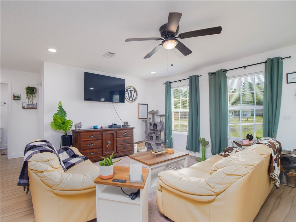 101 Red Hawk Court Waynesville, GA 31566 - Photo 6 of 22