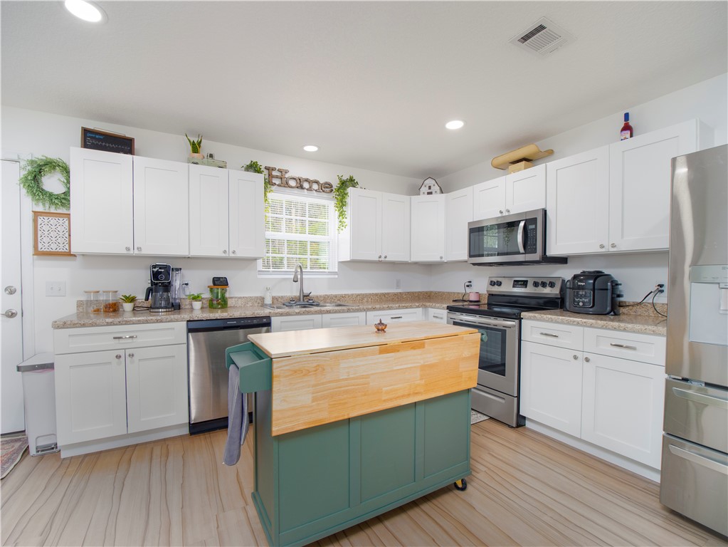 101 Red Hawk Court Waynesville, GA 31566 - Photo 7 of 22