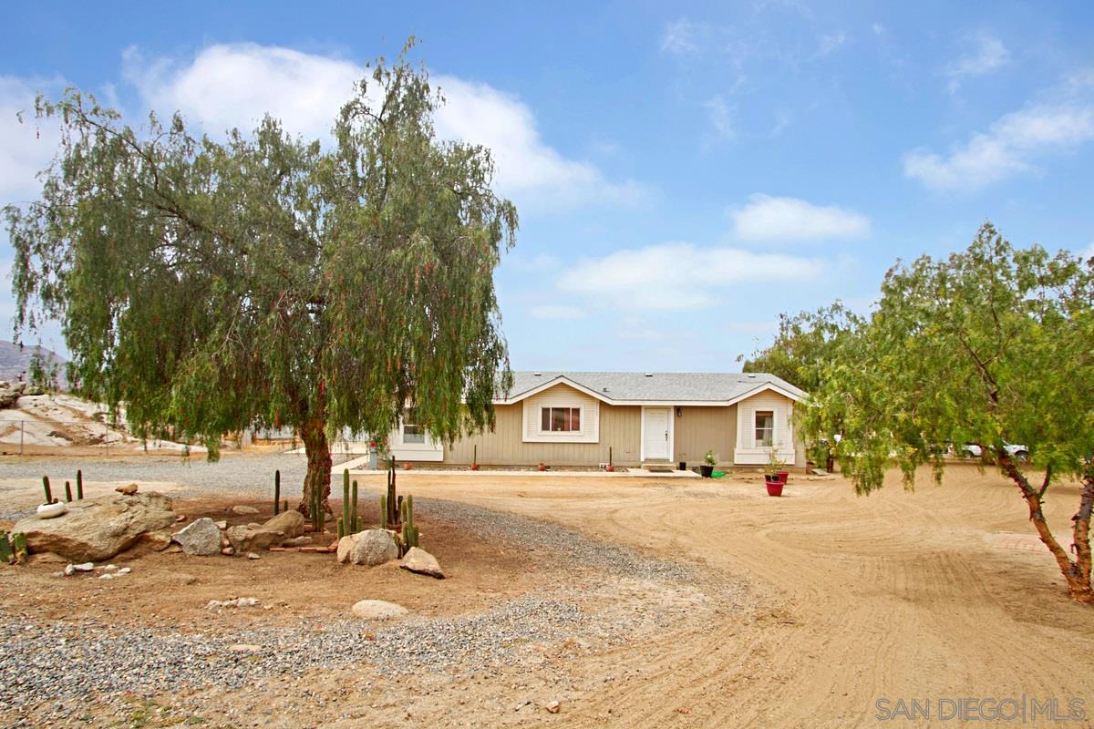 25105 Sultanas Road Homeland, CA 92548 - Photo 2 of 25 Gallery Image 2