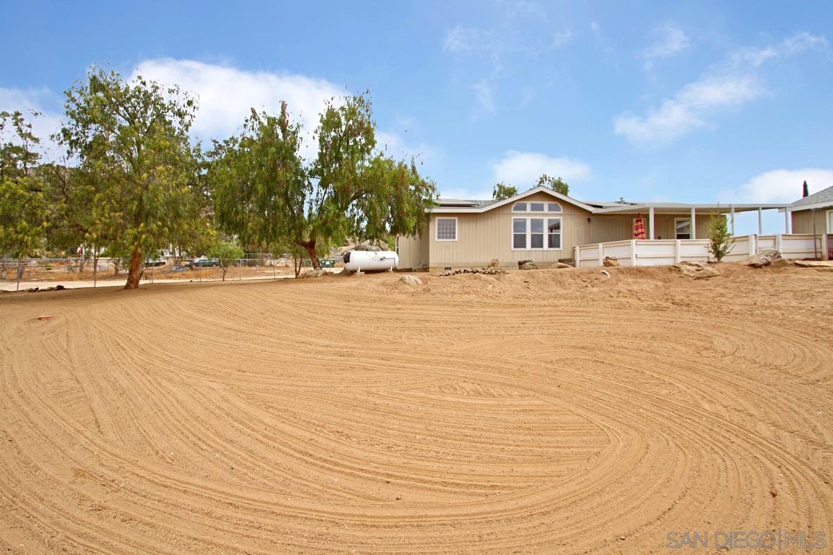 25105 Sultanas Road Homeland, CA 92548 - Photo 19 of 25 Gallery Image 19