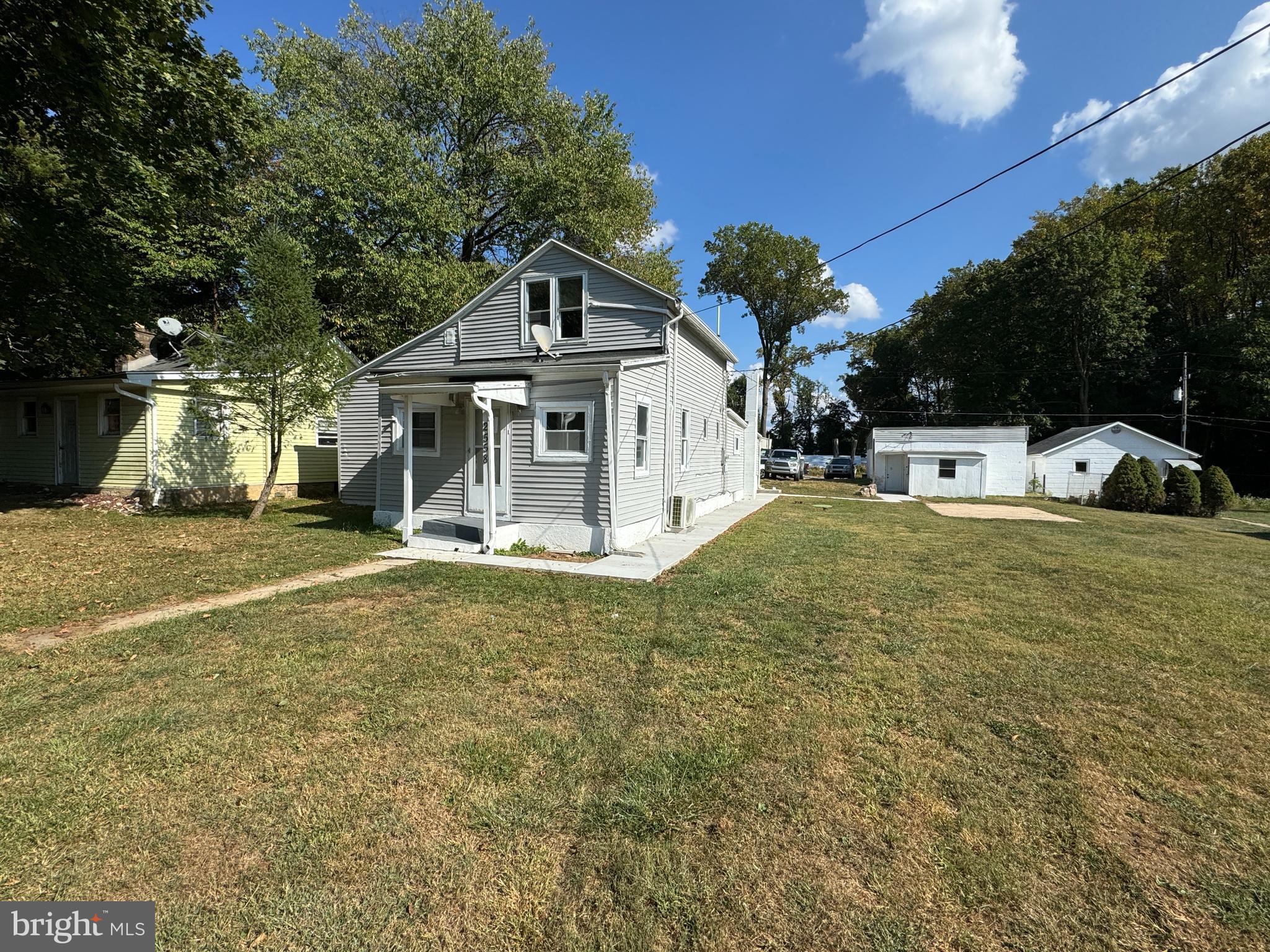 2558 Hill Road Reading, PA 19606 - Photo 2 of 25