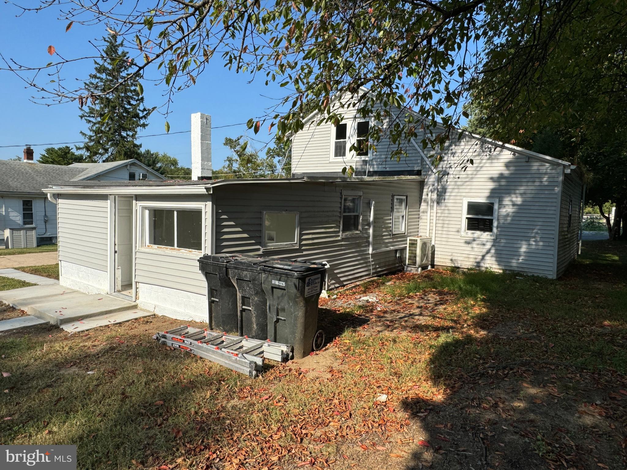2558 Hill Road Reading, PA 19606 - Photo 6 of 25