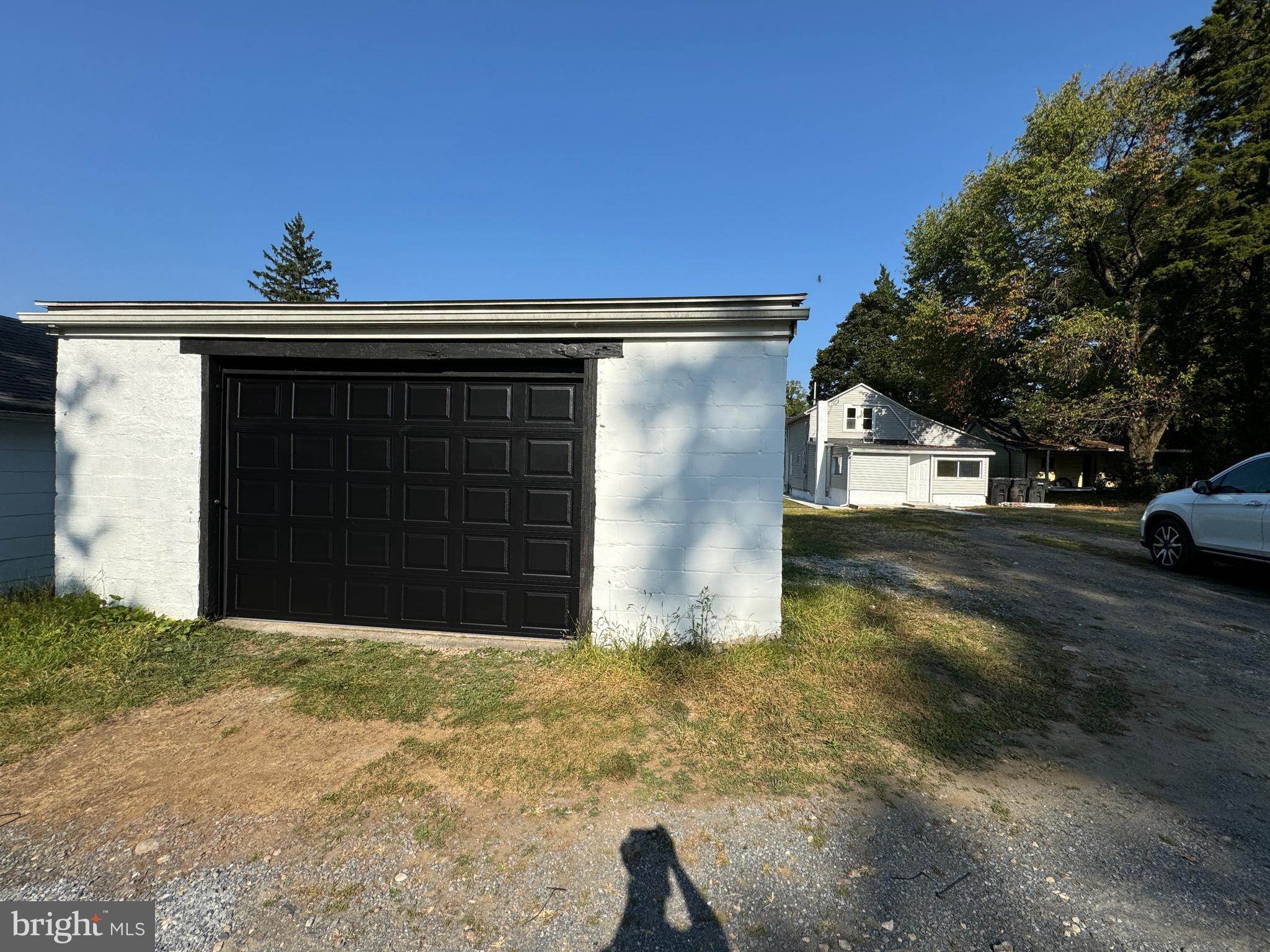 2558 Hill Road Reading, PA 19606 - Photo 7 of 25