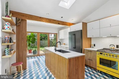 $950,000 | 135 West Mount Pleasant Avenue, Philadelphia, PA 19119