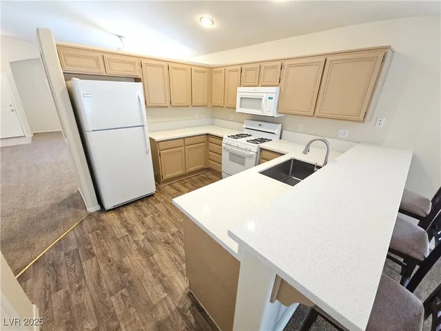 $1,850 | 3175 Castle Canyon Avenue, Henderson, NV 89052