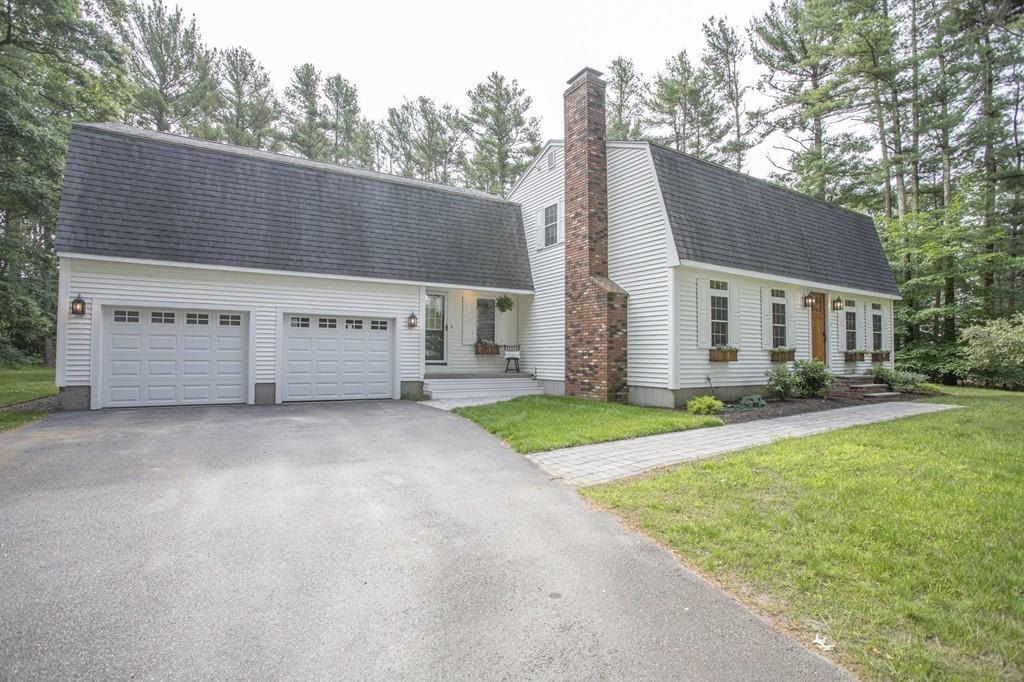 249 Titicut Road Raynham, MA 02767 - Photo 6 of 42 Gallery Image 6