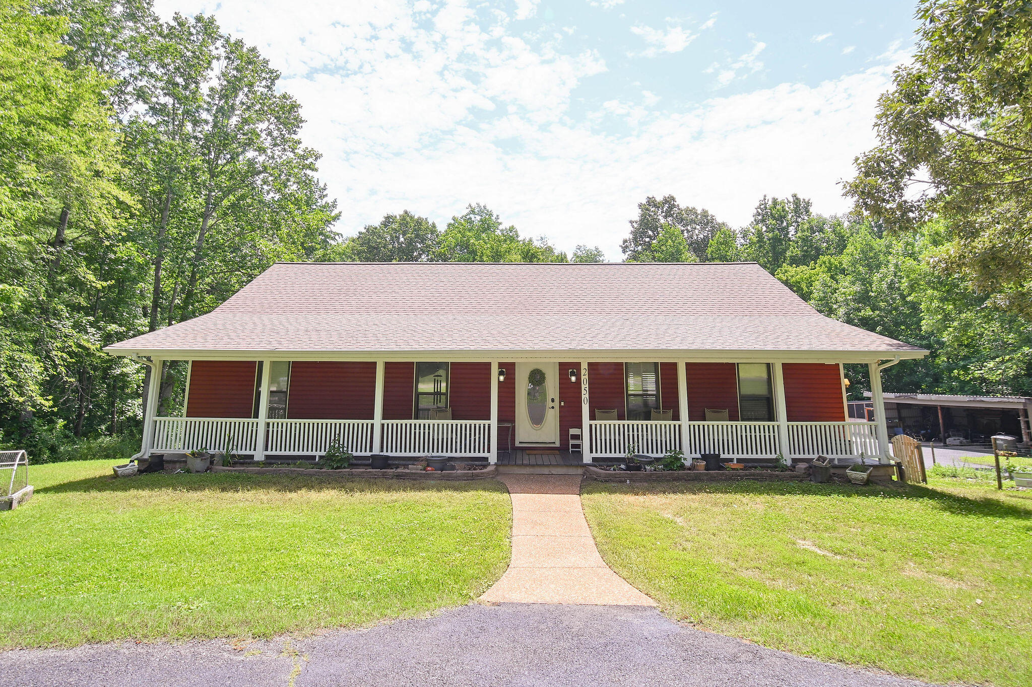 2050 Clark Line Road Paducah, KY 42003 - Photo 2 of 57 NZR_7058